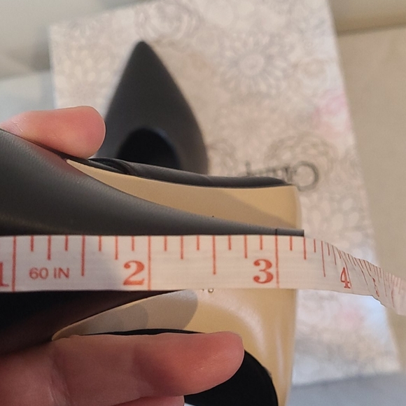 NWB Black Leather Pointed Mule Heels Sz 38… - Picture 6 of 8